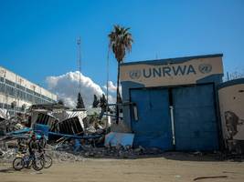 UNRWA: Besuch bei den verdächtigten Helfern