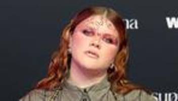 Musik: Loi über Einsamkeit: Lernen, mit sich selbst zu sein