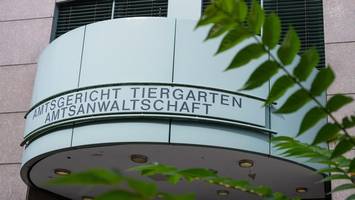 „unverzichtbare immobilie“: berlin kauft gerichtsgebäude in moabit