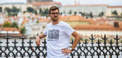 touristenfallen in prag: interview mit youtuber janek rubeš »the honest guide« - »das ist völlig absurd, aber leider legal«