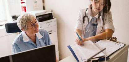 Nächster Rentenstreit: Sollen Akademiker länger arbeiten müssen? - Interview mit Martin Werding