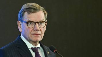 Johann Wadephul will, dass sein Foto in allen Botschaften hängt