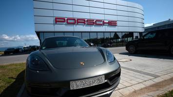 porsche in russland lahmgelegt: hunderte autos starten nicht mehr