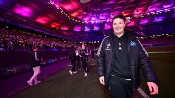 „o du fröhliche“: 10.000 hsv-fans beim weihnachtssingen im volkspark