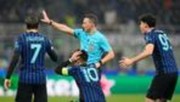 Champions League: Wegen Elfer: Trainer-Legende schimpft auf Zwayer und Wirtz