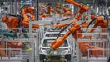 Konjunktur: Ifo: Unternehmen investieren weniger