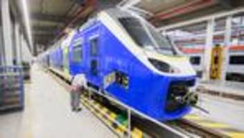 Lieferprobleme bei neuen Zügen: Wenig Plätze, kein Internet: Was Bahn-Pendler wissen sollten