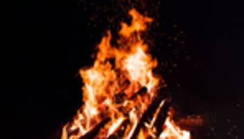 Feuerzeug der Steinzeit: On fire