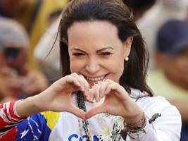 Druck und Drohungen : Friedensnobelpreisträgerin kommt nicht zur Preisverleihung