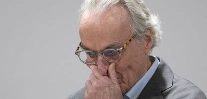 »reichsbürgerprozess« in frankfurt am main: heinrich xiii. prinz reuß will kein terrorist gewesen sein