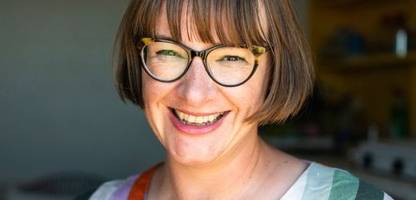 Katherine May: Autorin über den Winter, die dunkle Jahreszeit, den Abschied vom Licht und wie man durch die dunkelsten Tage kommt