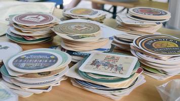 Weltrekord geplatzt: Bierdeckel-Haus in Köln stürzt kurz vor dem Ziel ein