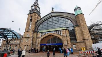 Umstrittener XXL-Screen hängt jetzt im Hauptbahnhof – die ersten Bilder