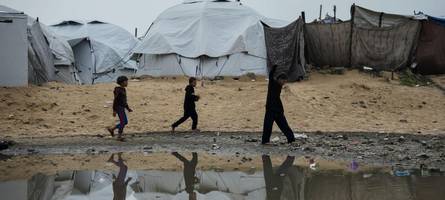 starkes unwetter sorgt für Überschwemmungen im gazastreifen
