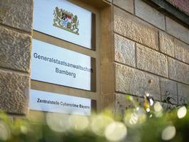 Mitarbeiter des Nürnberger Jugendamtes entlassen: Mann soll unbekleidete Kita-Kinder fotografiert haben