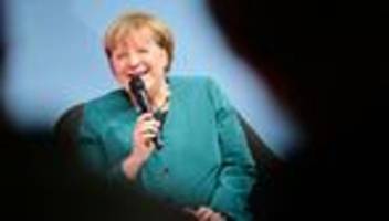 Frühere Kanzlerin: Merkel: Mache Raute eigentlich nicht mehr