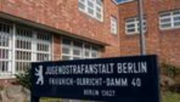 Konzert: Musik hinter Gittern – Rap-Konzert in der Jugendstrafanstalt