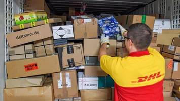 Pakete und Briefe zur Weihnachtszeit: So kommen Geschenke pünktlich an