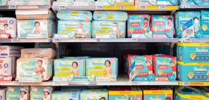 momfluencerin setzte kaninchen aus - pampers beendet zusammenarbeit