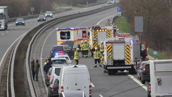 auto kracht in leitplanke – a39 bei hamburg zeitweise voll gesperrt