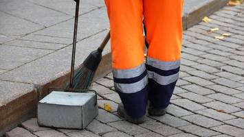 erste großstadt prüft arbeitspflicht für asylbewerber