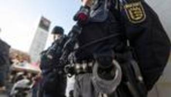 Nach Europa-League-Spiel: Polizei prüft Schmähgesänge israelischer Fans in Stuttgart