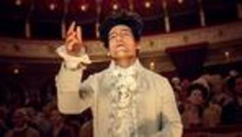 Serien über Mozart: Wie Mozart erst wahnsinnig wurde und dann auch noch links