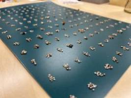 Doppelter Boden im Koffer: Zoll erwischt Passagier mit Tausenden Diamanten im Handgepäck