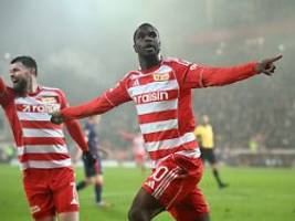 union feiert problemstürmer: rb leipzig bricht jagd auf den fc bayern ab