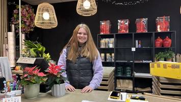 ungewöhnliche kombination: neuer blumenladen ist auch ein paketshop