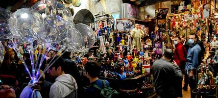 drängel-weihnachten in italien: wie verona, neapel und genua auf den ansturm reagieren