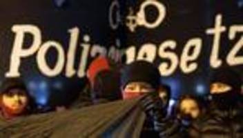 Berlin-Friedrichshain: 500 Beamte im Einsatz bei Anti-Polizei-Demo in Berlin