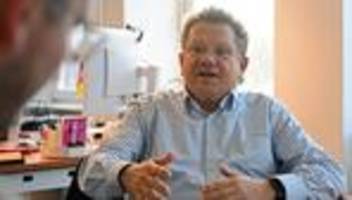 Gesundheit: Wird die Krankenkasse teurer? Minister ringt um Lösung