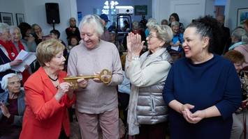 wo pankower senioren jetzt einfach mal „ins kalte wasser“ springen