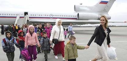 putins raubzug in der ukraine: die entführten kinder von cherson - spiegel tv