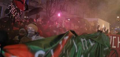 »acab«-day in berlin: 500 polizisten bei demo gegen polizeigewalt