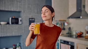 warum ein glas saft am morgen dem immunsystem schaden kann