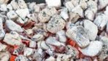 Es war zu kalt: Grill in Gartenlaube: Neun Menschen mit Rauchvergiftung