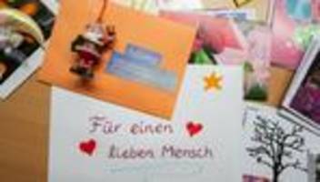 Gesellschaft: Gemeinsam statt einsam durch Advent und Weihnachtszeit