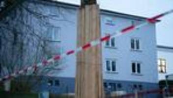 Notfälle: Grundschule bei einsturzgefährdetem Haus bleibt geschlossen