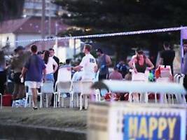 Schüsse auf jüdisches Fest: Was wir bisher über die Attacke von Bondi Beach wissen