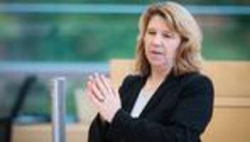 Bachelor statt Examen: Justizministerin will Jura-Abbrüche mit Bachelor senken