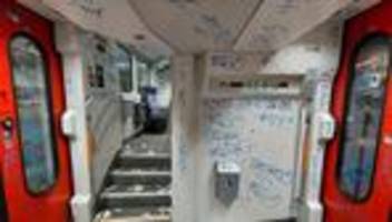 Kriminalität: Vandalismus nach Drittligaspiel – Züge stark beschädigt