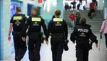 Kriminalität und Messer: Fast 300 Messer beschlagnahmt – Polizei Berlin sieht Erfolge