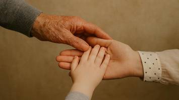 Richtig erben und verschenken: Gratis-eBook liefert Tipps zur Steueroptimierung