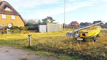 sylt: auto-stellplatz in list soll 298.000 euro kosten – er hat aber dünenblick