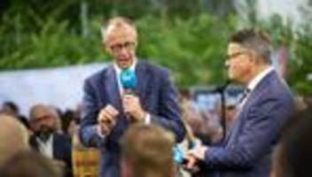 Bundesregierung: Bundeskanzler Merz besucht Hessen