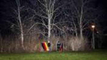 das deutsche demokratische reich von volker weiß: vom osten nichts neues