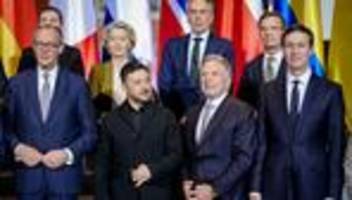 Die Lage im Überblick: Europäer bieten Schutztruppe für Ukraine an
