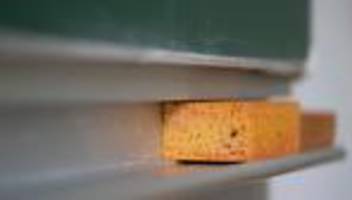 Sanierungsstau: Lehrerverband: Bundesmilliarden für Schulgebäude nutzen